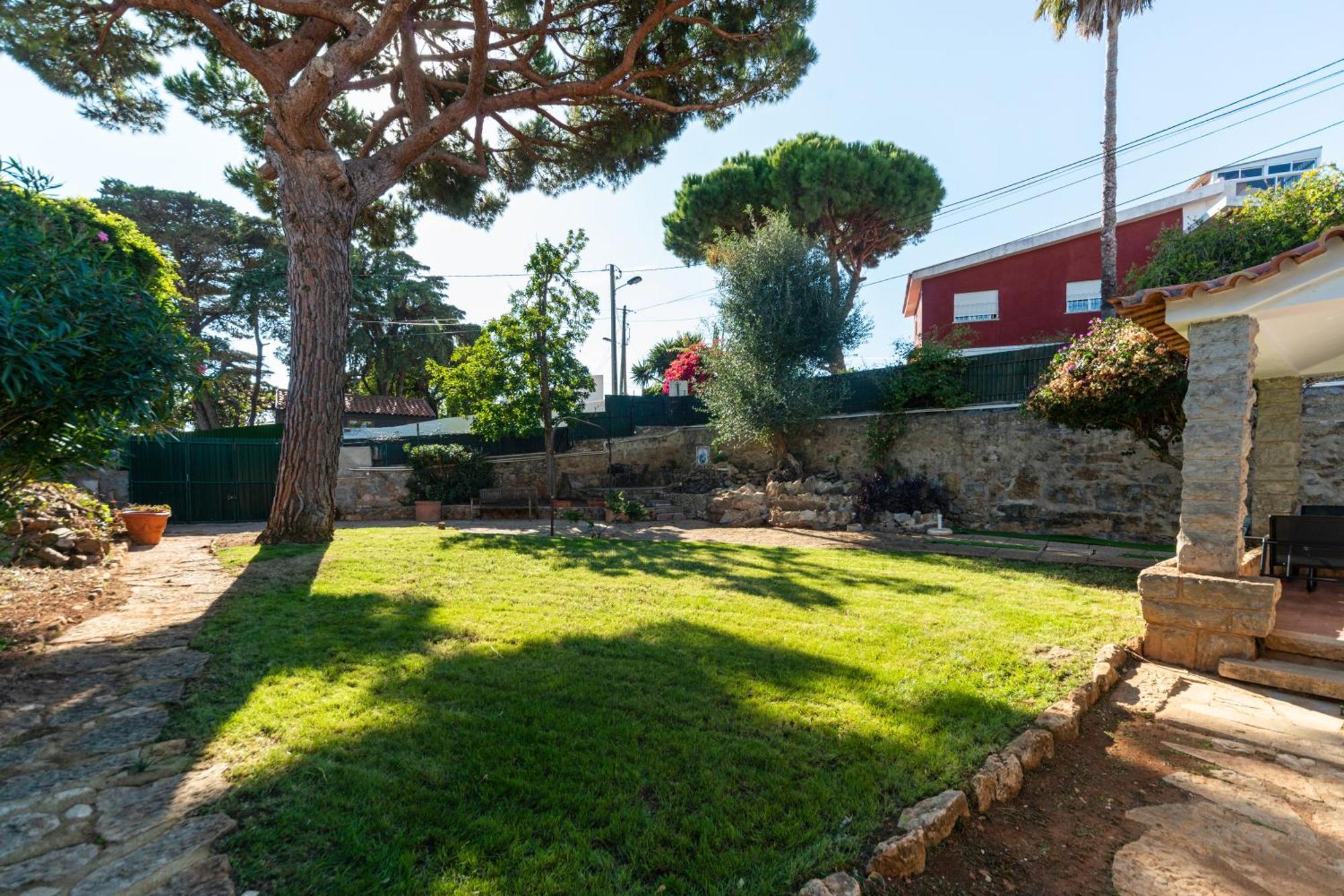 4-Bedroom House In Cascais, Near Guincho Beach 외부 사진