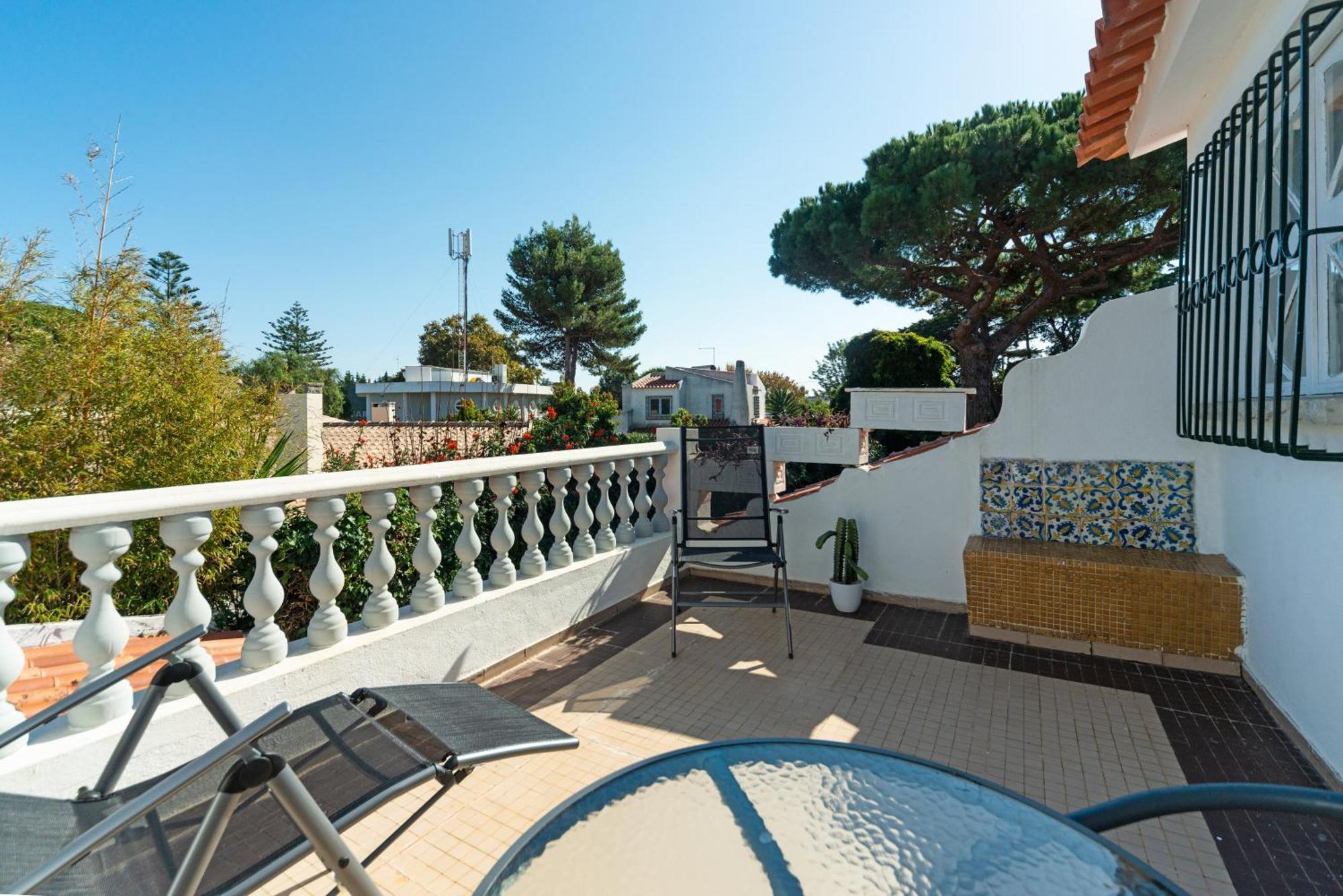 4-Bedroom House In Cascais, Near Guincho Beach 외부 사진