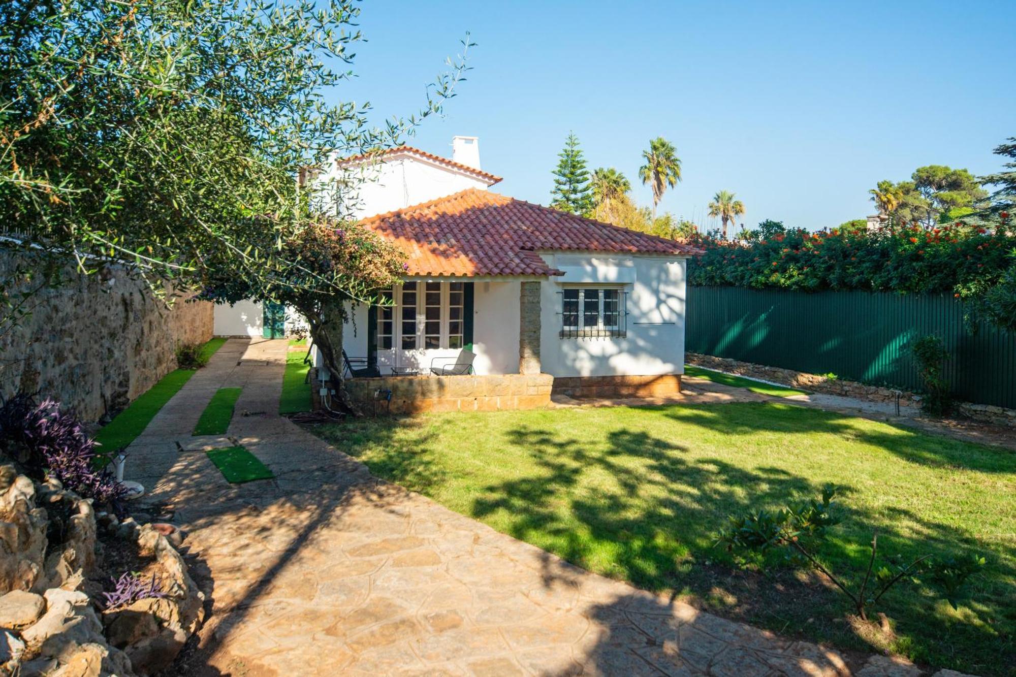 4-Bedroom House In Cascais, Near Guincho Beach 외부 사진